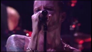 VELVET REVOLVER Scott Weiland  fall to pieces LIVE [upl. by Segroeg516]