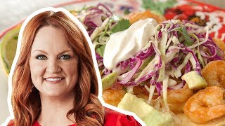 The Pioneer Woman Makes Shrimp Tacos  The Pioneer Woman  Food Network [upl. by Brufsky66]